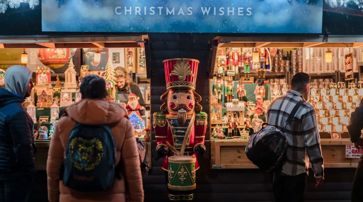 Thames River Sightseeing Christmas by the River 4.jpg