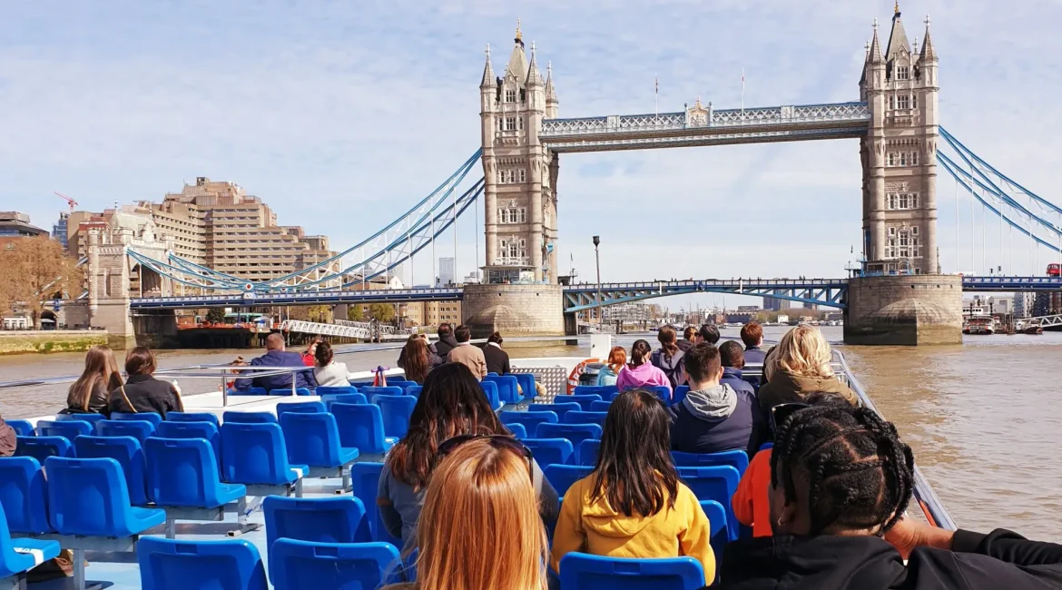 Thames River Sightseeing 20210418 145202 scaled.jpg