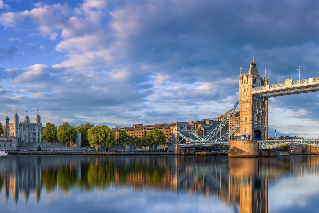 Thames River Sightseeing ymbbmvix7em7ahjjrxue