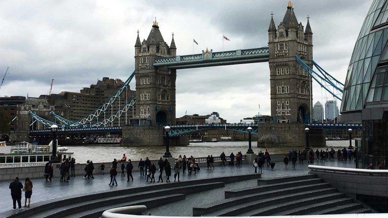 Thames River Sightseeing thamesriversightseeing dive into londonstotallythames img1